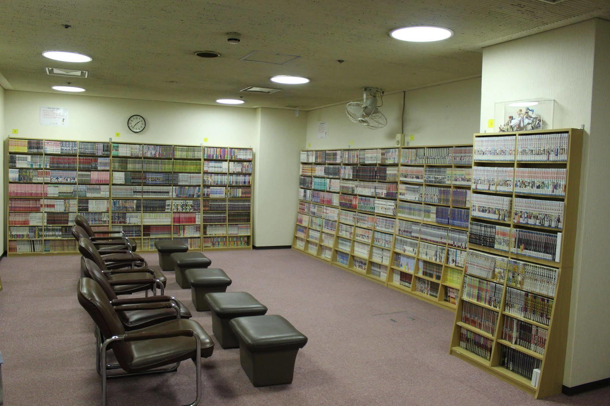 Capsule Hotel Asahi Plaza Shinsaibashi Osaka Exterior foto