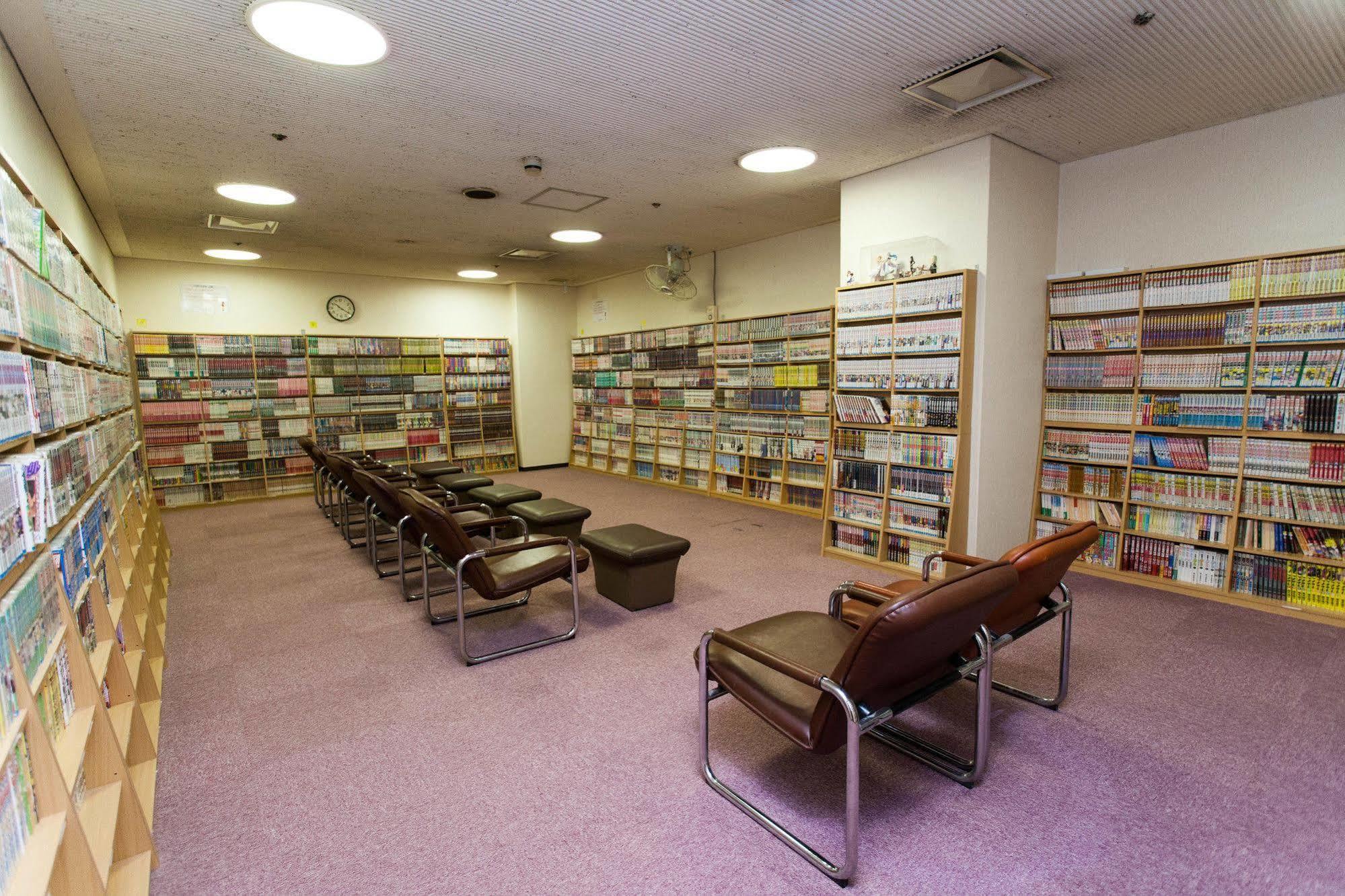 Capsule Hotel Asahi Plaza Shinsaibashi Osaka Exterior foto
